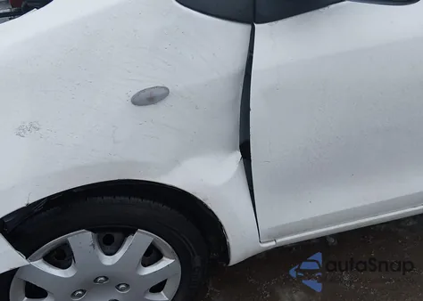 2009 Toyota Yaris из США, поврежденный, VIN JTDKT903495255555